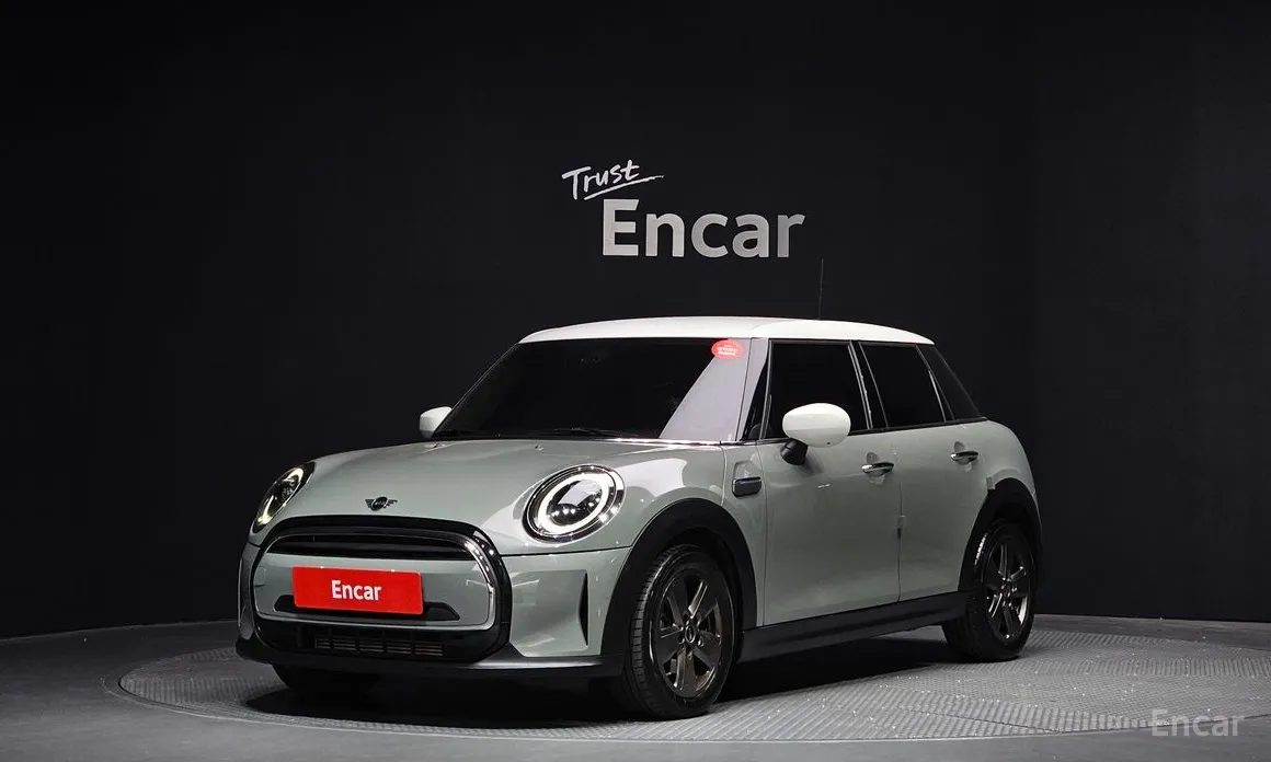 Фото 1 - Mini Cooper