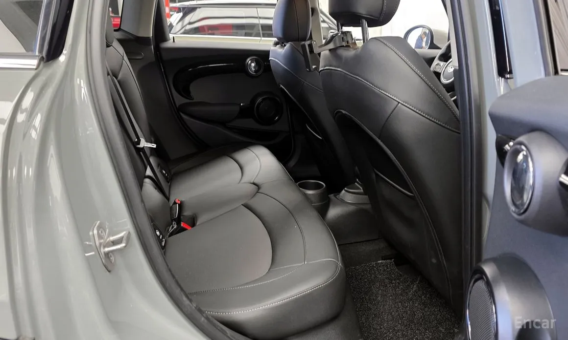 Фото 12 - Mini Cooper