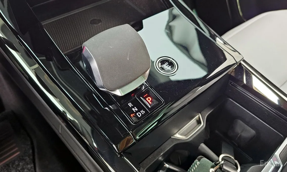 Фото 9 - Land Rover Range Rover Sport