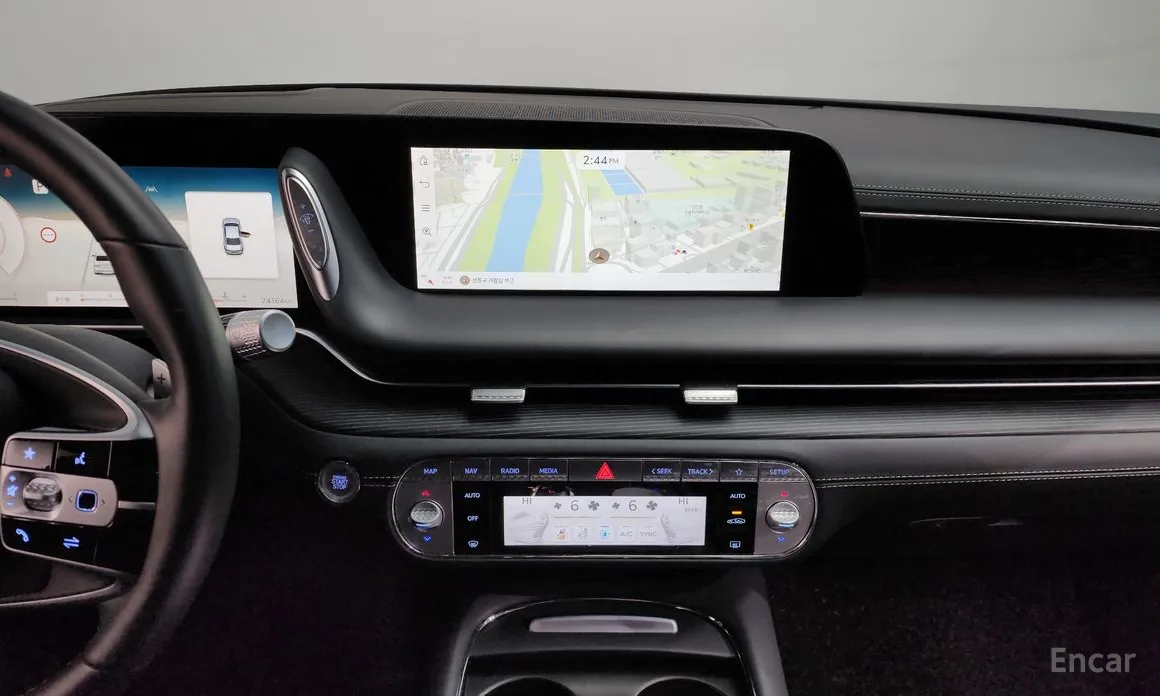 Фото 15 - Genesis G90