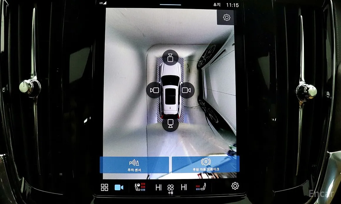 Фото 18 - Volvo V90