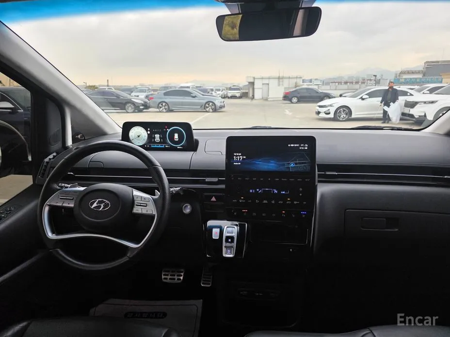 Фото 10 - Hyundai Staria