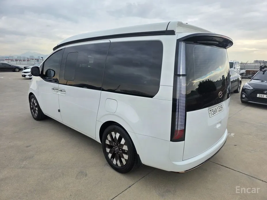 Фото 3 - Hyundai Staria