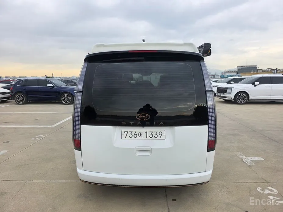 Фото 4 - Hyundai Staria