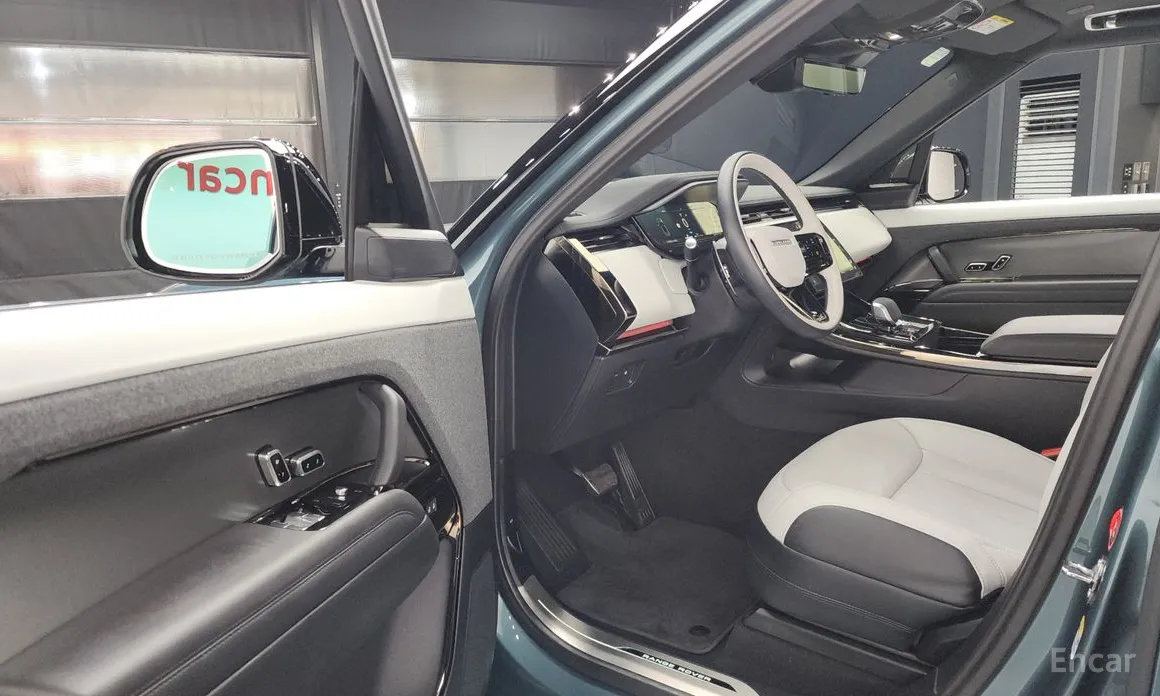 Фото 10 - Land Rover Range Rover Sport