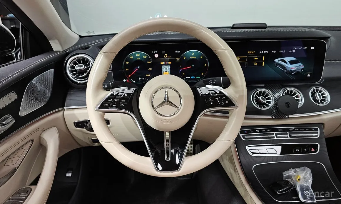 Фото 13 - Mercedes-Benz CLS-Class