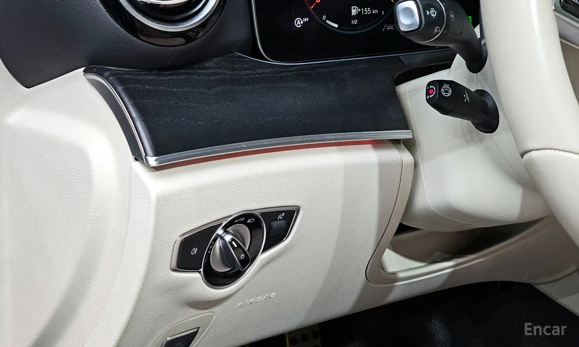 Фото 14 - Mercedes-Benz CLS-Class