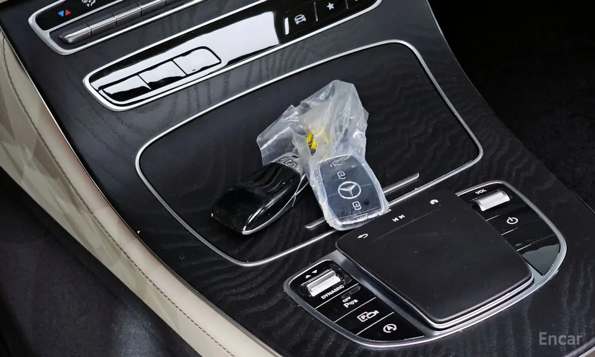 Фото 17 - Mercedes-Benz CLS-Class