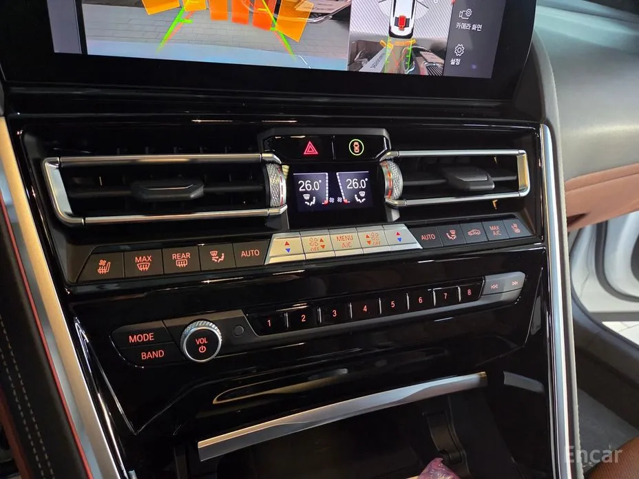 Фото 13 - BMW 8 Series