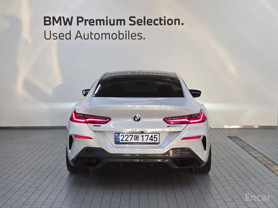 Фото 4 - BMW 8 Series