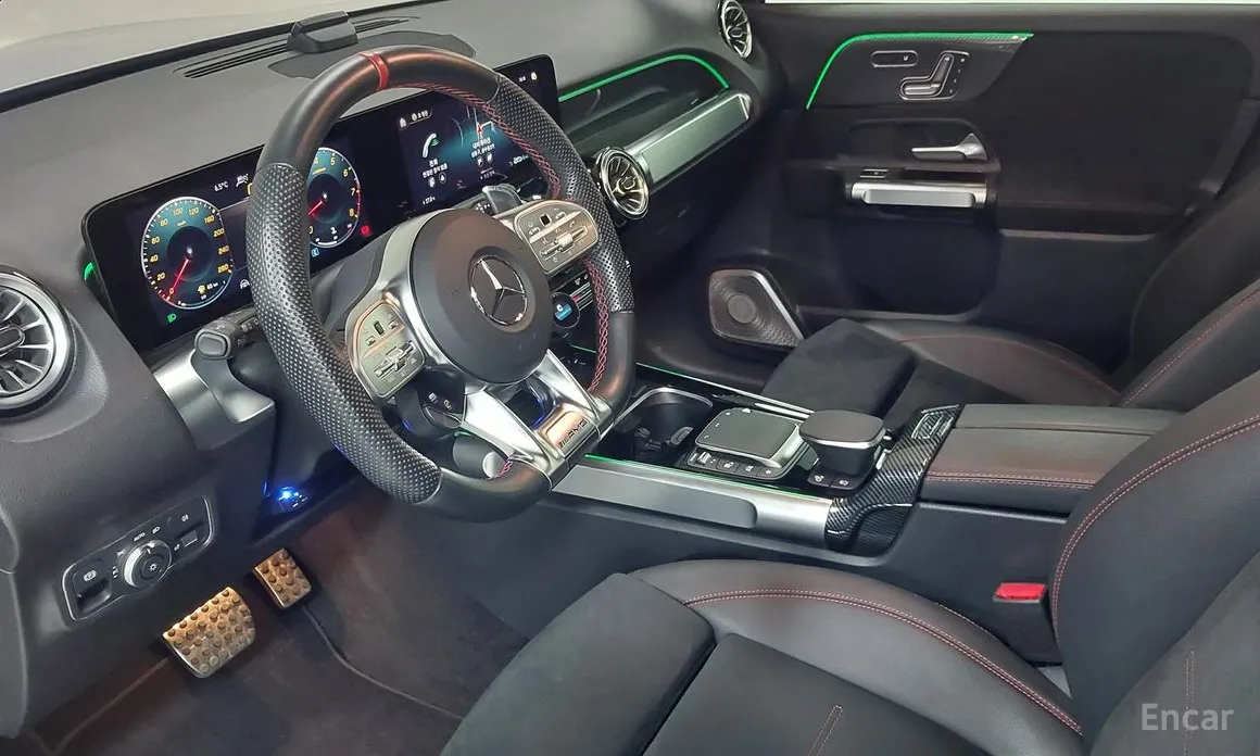 Фото 14 - Mercedes-Benz GLB-Class