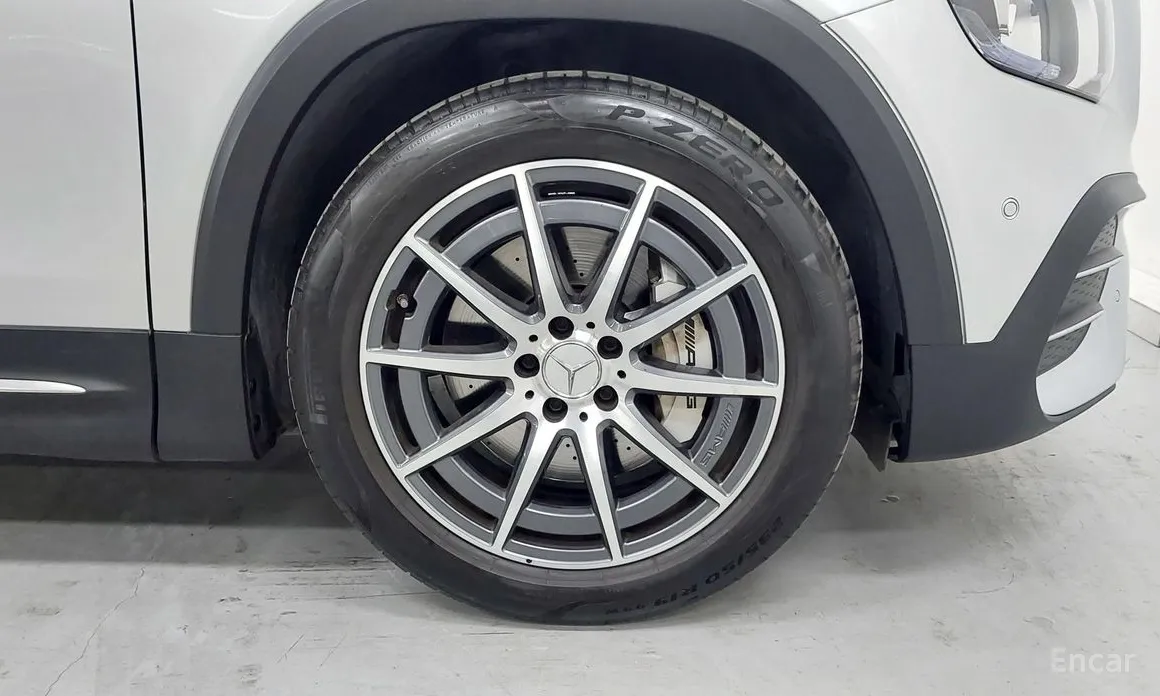 Фото 5 - Mercedes-Benz GLB-Class