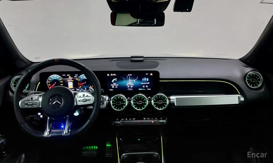 Фото 7 - Mercedes-Benz GLB-Class