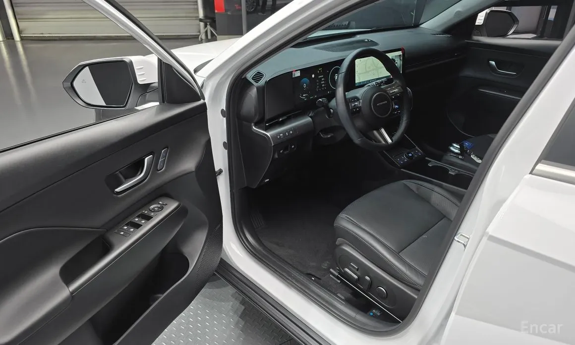 Фото 11 - Hyundai Kona