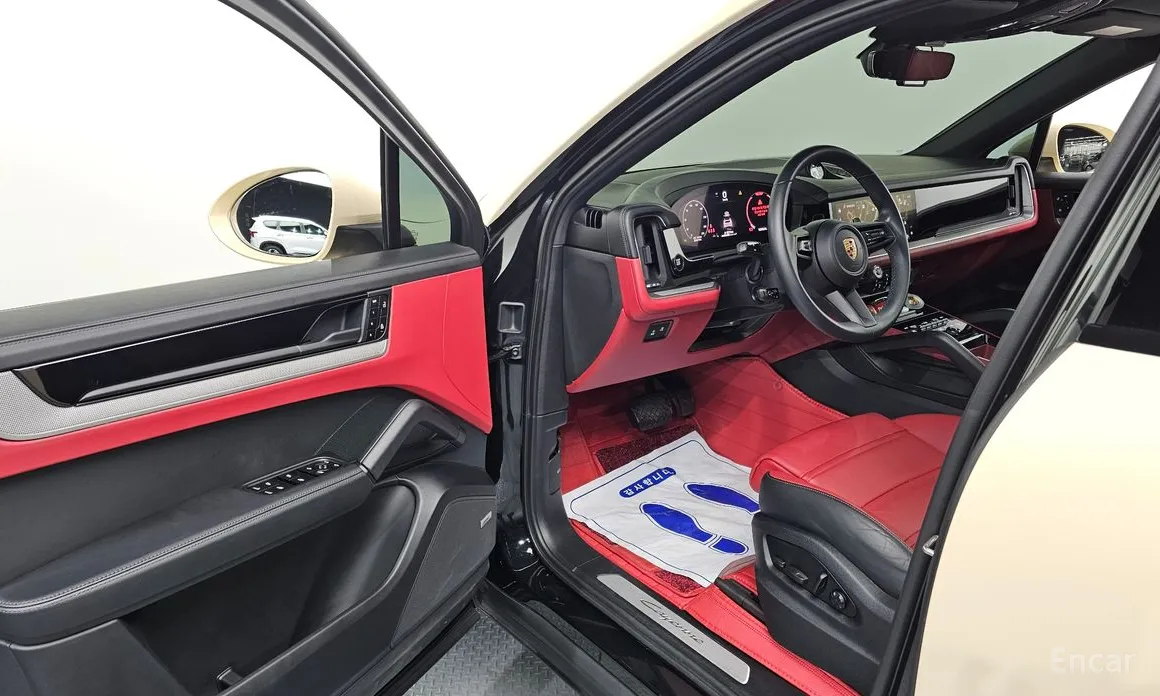 Фото 10 - Porsche Cayenne