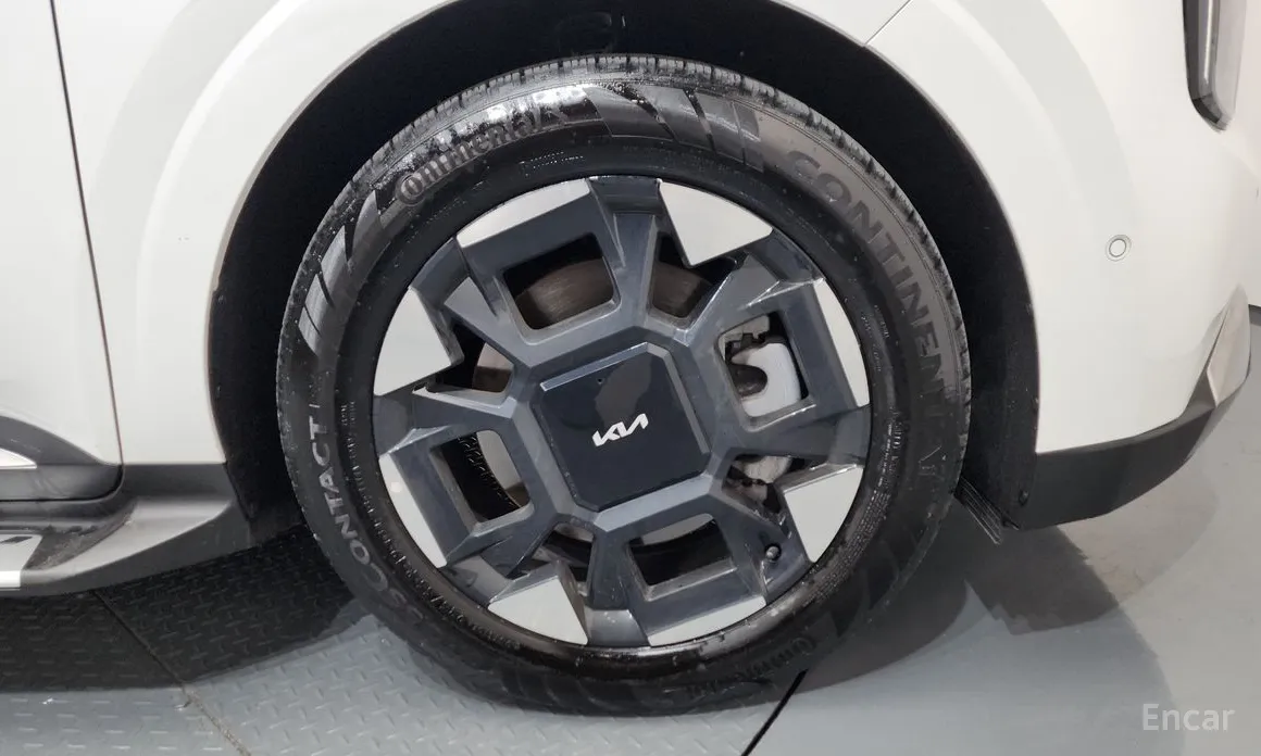 Фото 5 - Kia Carnival