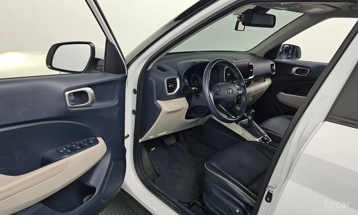 Фото 12 - Hyundai Venue