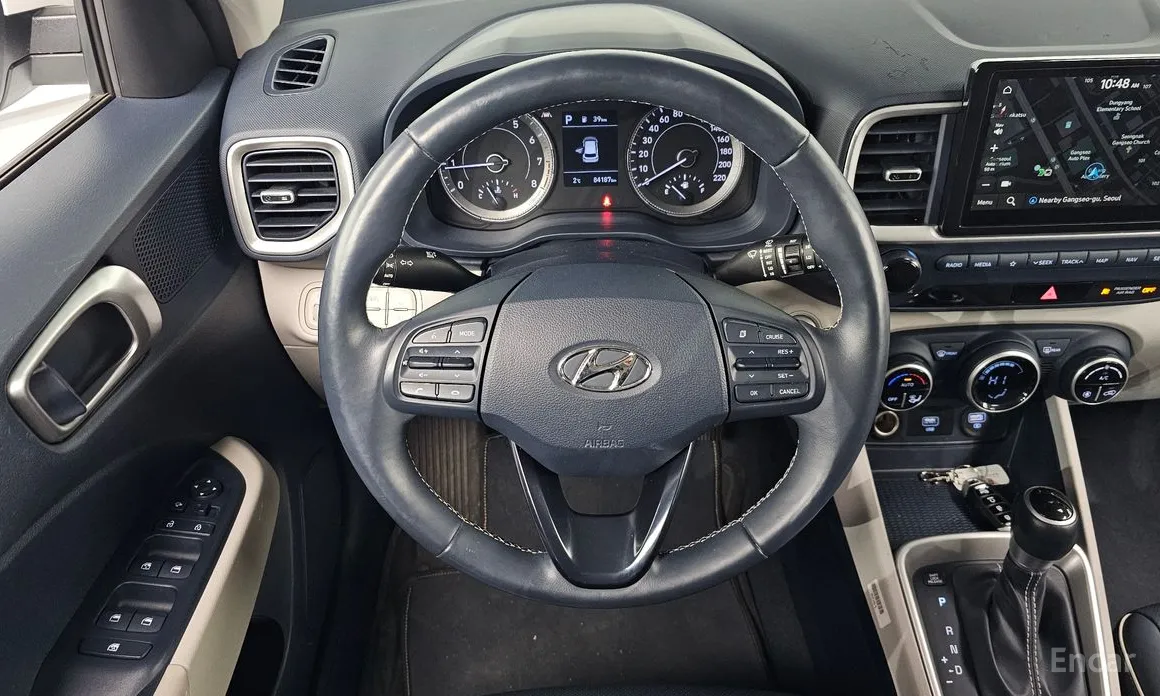 Фото 13 - Hyundai Venue