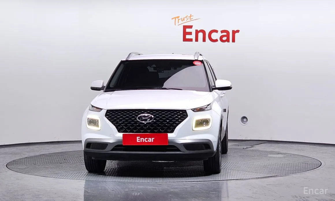 Фото 3 - Hyundai Venue