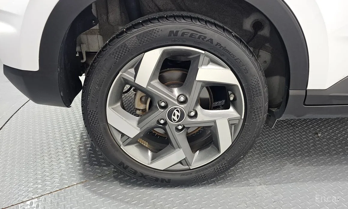 Фото 5 - Hyundai Venue