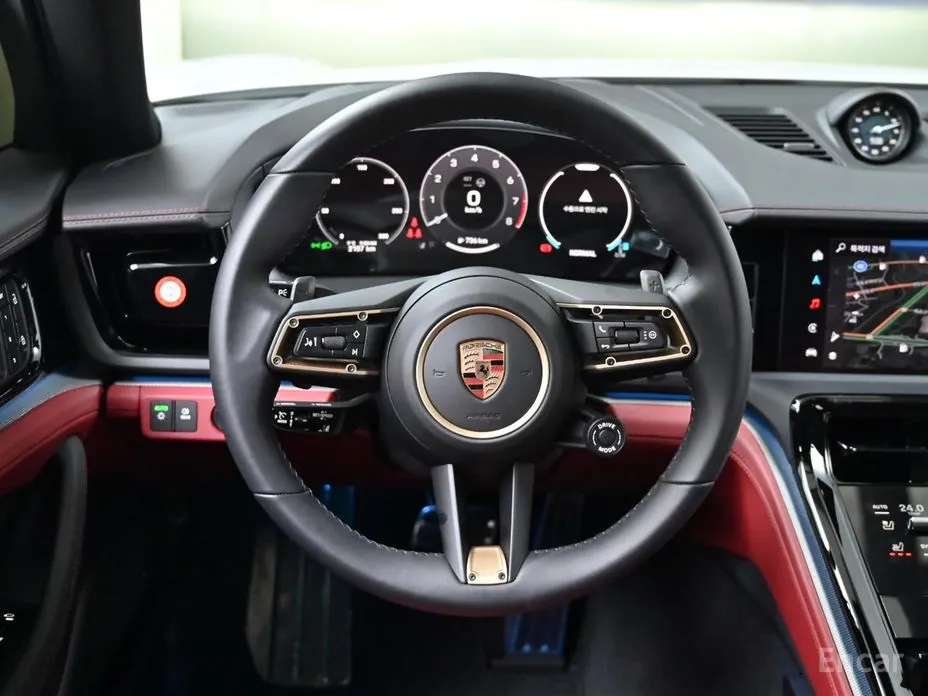 Фото 13 - Porsche Panamera