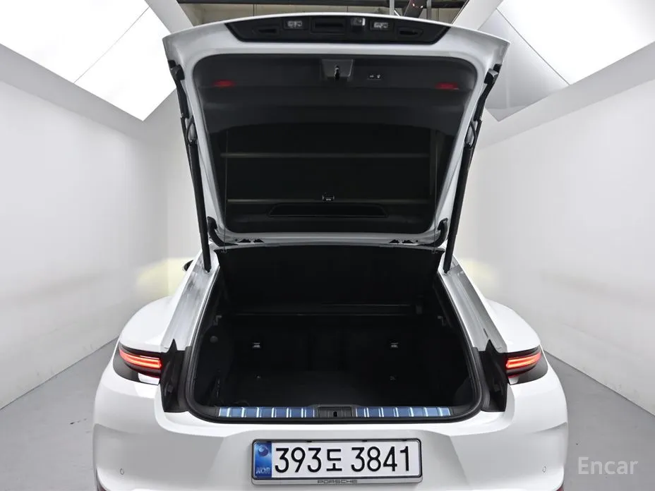 Фото 20 - Porsche Panamera