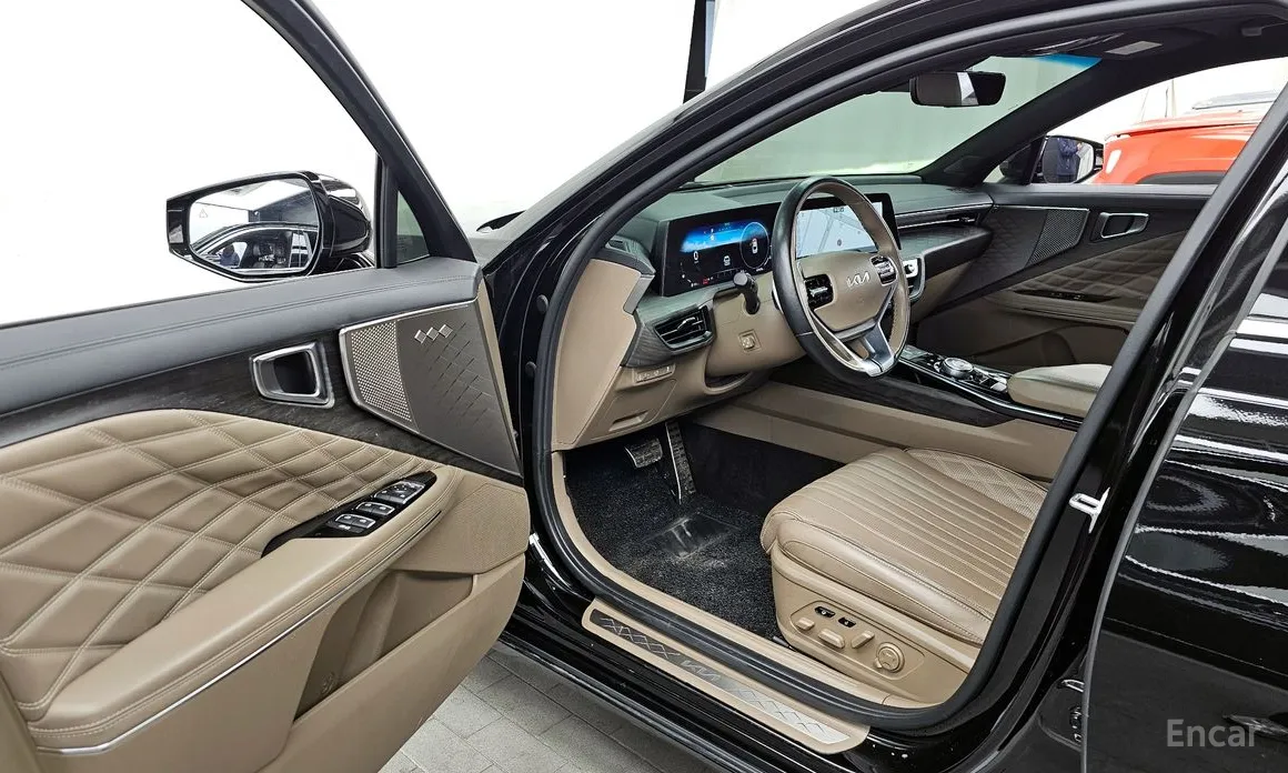 Фото 10 - Kia K8