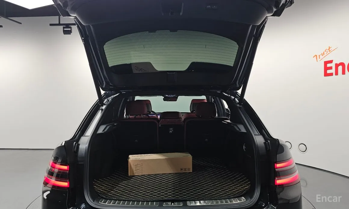 Фото 20 - Genesis GV80