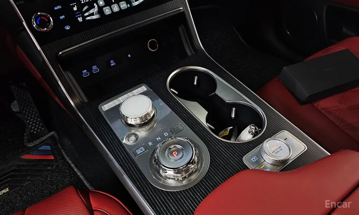 Фото 9 - Genesis GV80