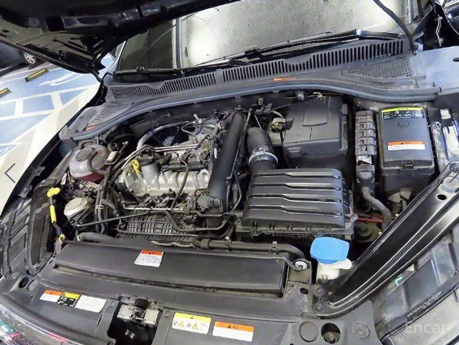 Фото 19 - Volkswagen Jetta