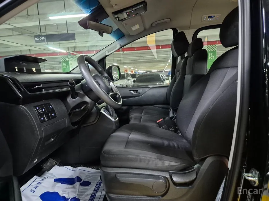 Фото 16 - Hyundai Staria