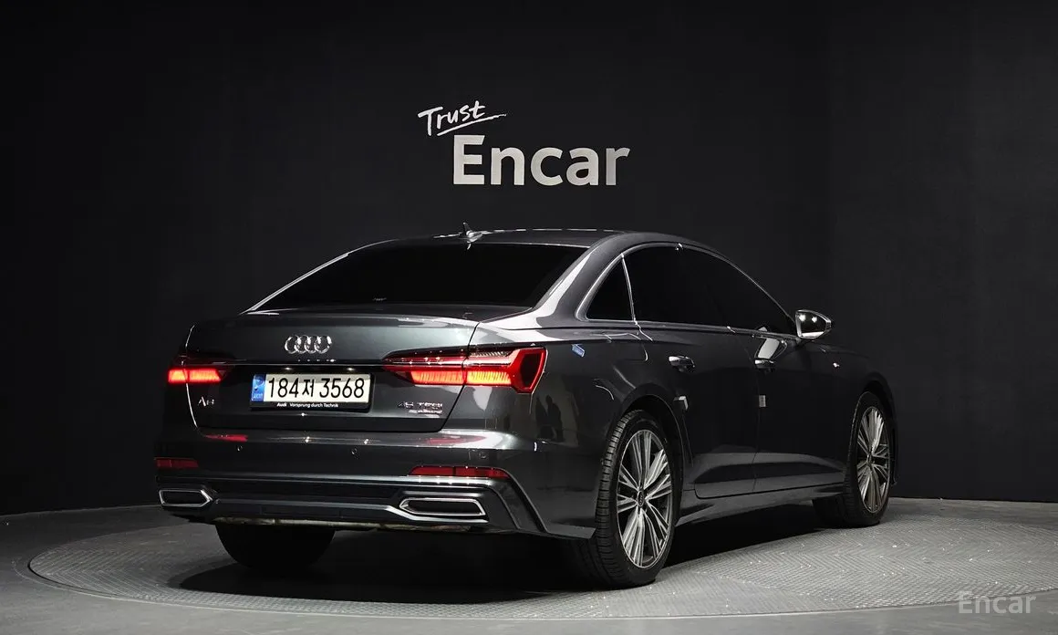 Фото 2 - Audi A6