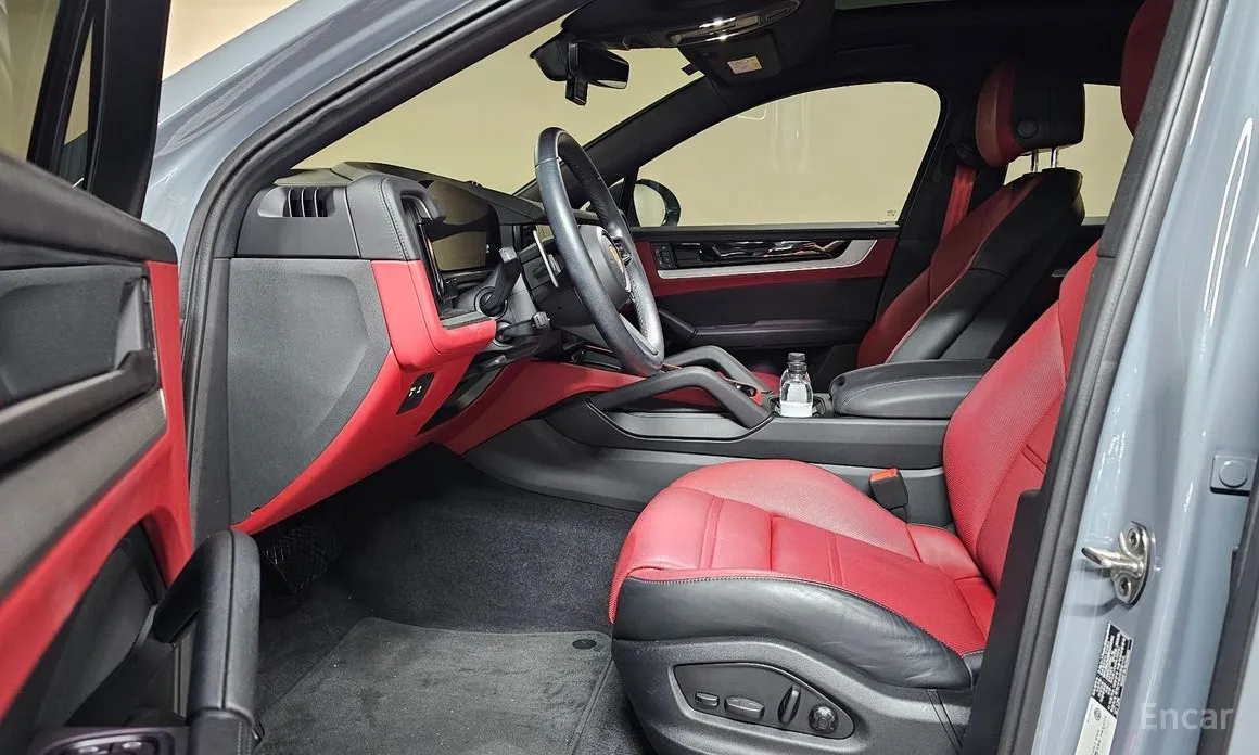 Фото 7 - Porsche Cayenne