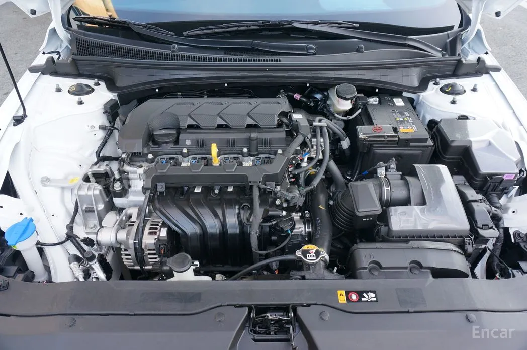 Hyundai Avante 2023 1.6