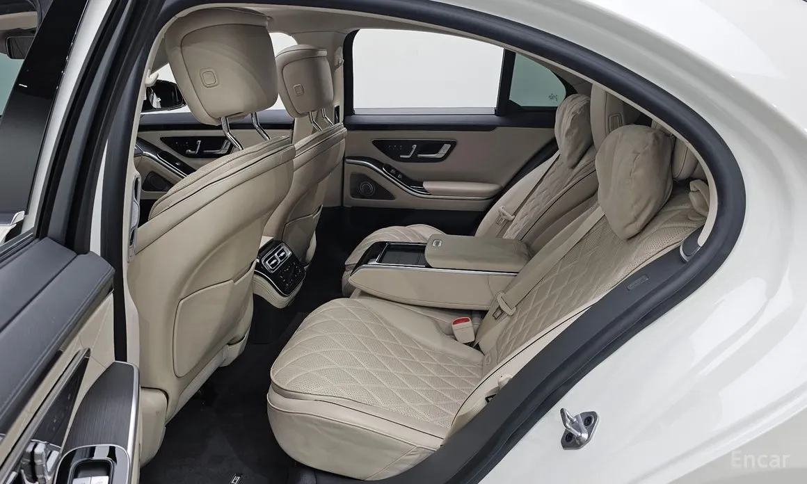 Фото 12 - Mercedes-Benz S-Class