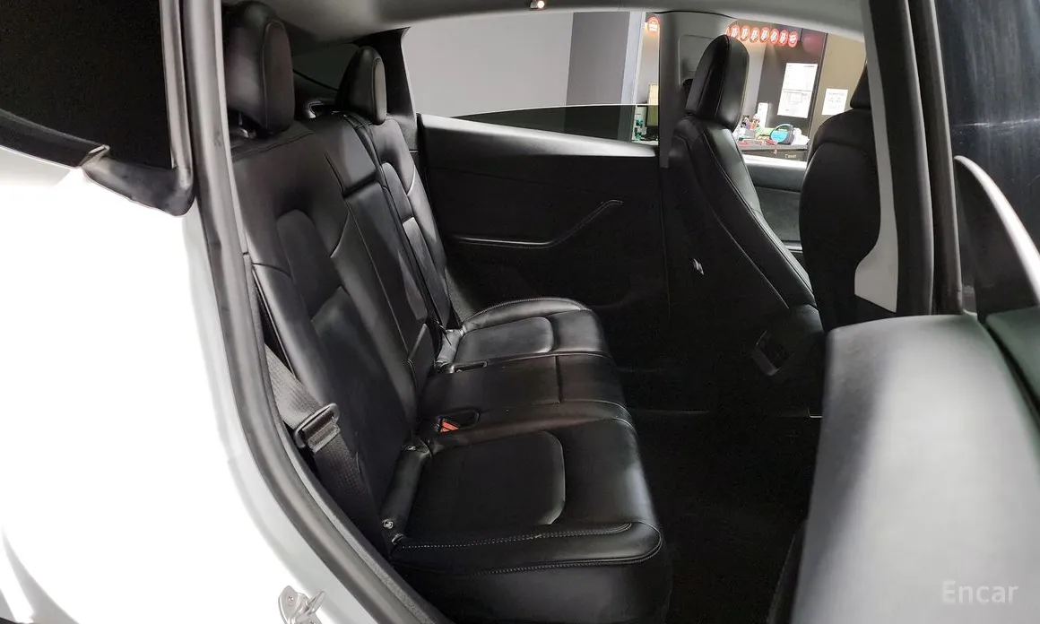 Фото 12 - Tesla Model Y