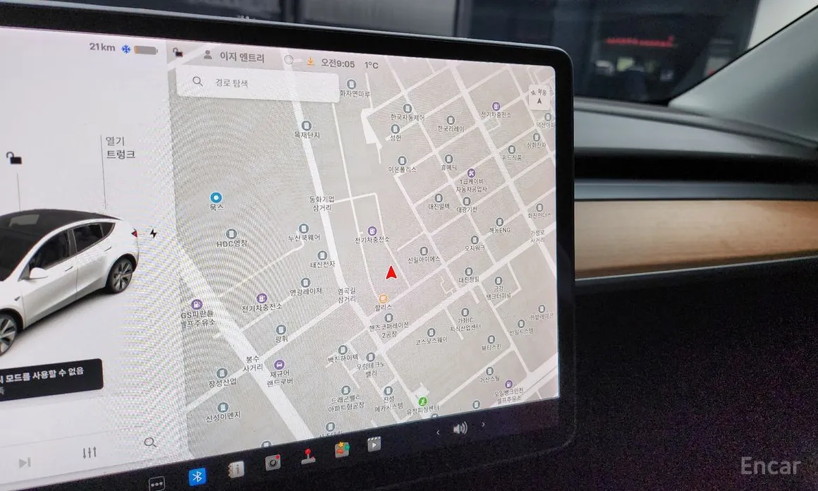 Фото 14 - Tesla Model Y