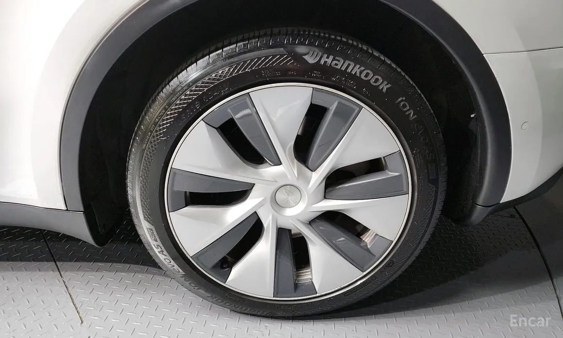 Фото 5 - Tesla Model Y