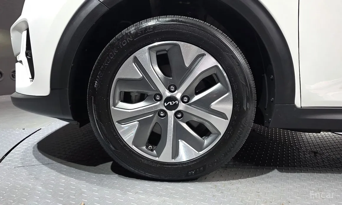 Фото 5 - Kia Niro