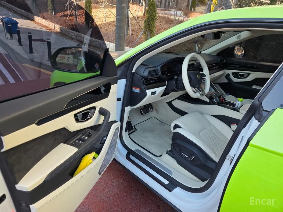 Фото 7 - Lamborghini Urus