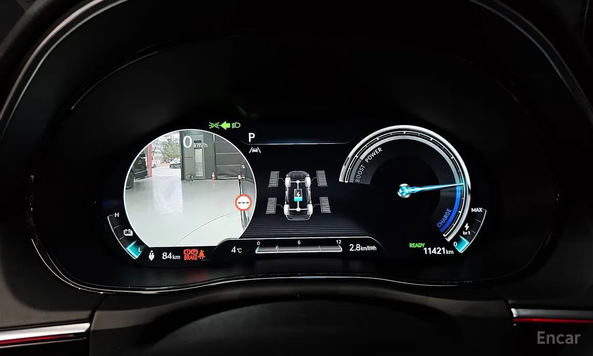 Фото 8 - Genesis GV70