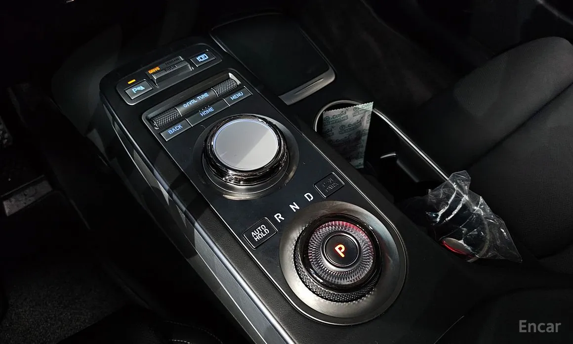 Фото 9 - Genesis GV70