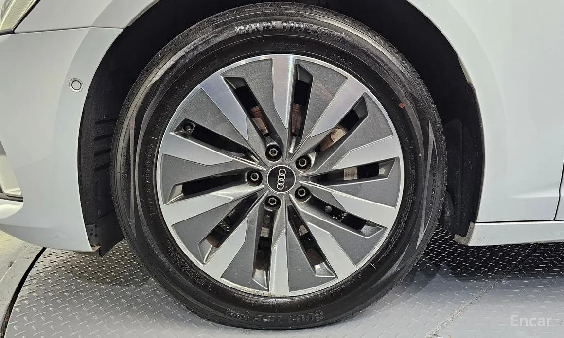 Фото 5 - Audi A6