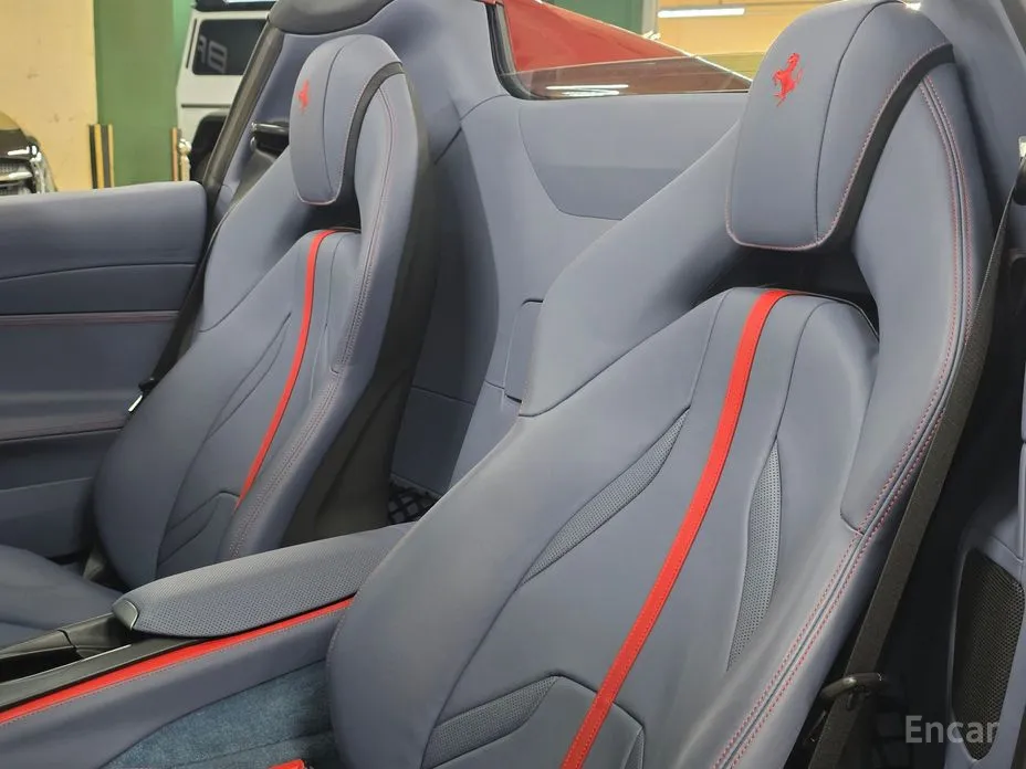 Фото 10 - Ferrari 812