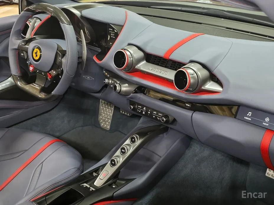 Фото 12 - Ferrari 812