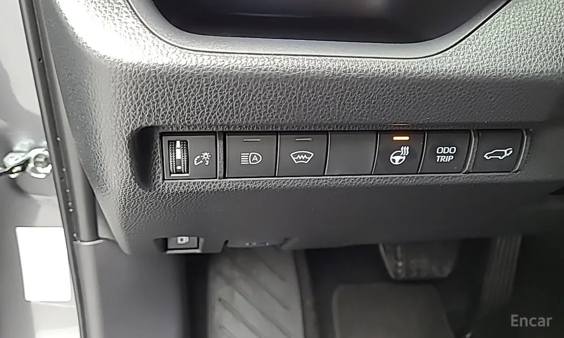 Фото 13 - Toyota RAV4