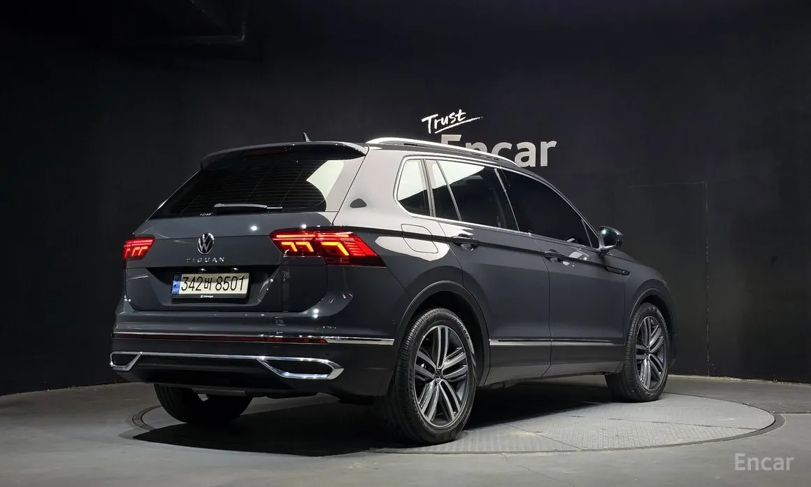 Фото 2 - Volkswagen Tiguan