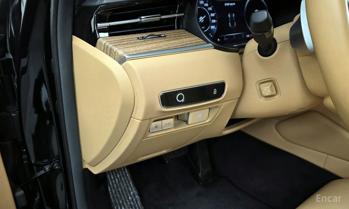 Фото 18 - Kia K9