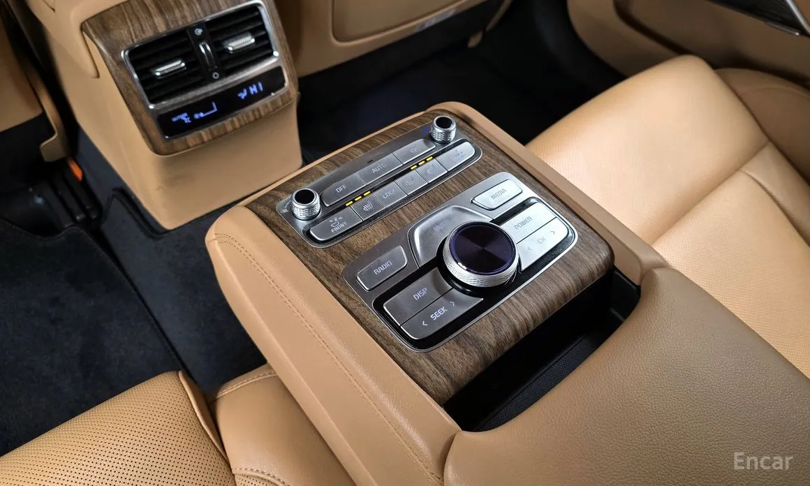 Фото 19 - Kia K9