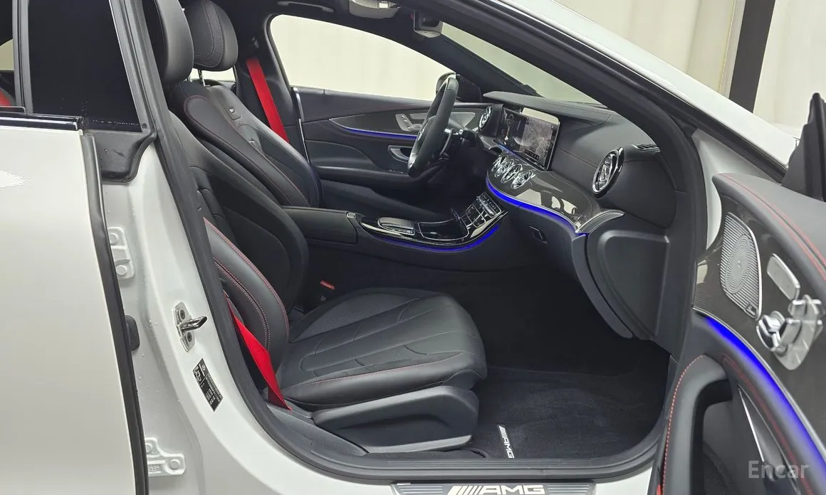 Фото 11 - Mercedes-Benz CLS-Class